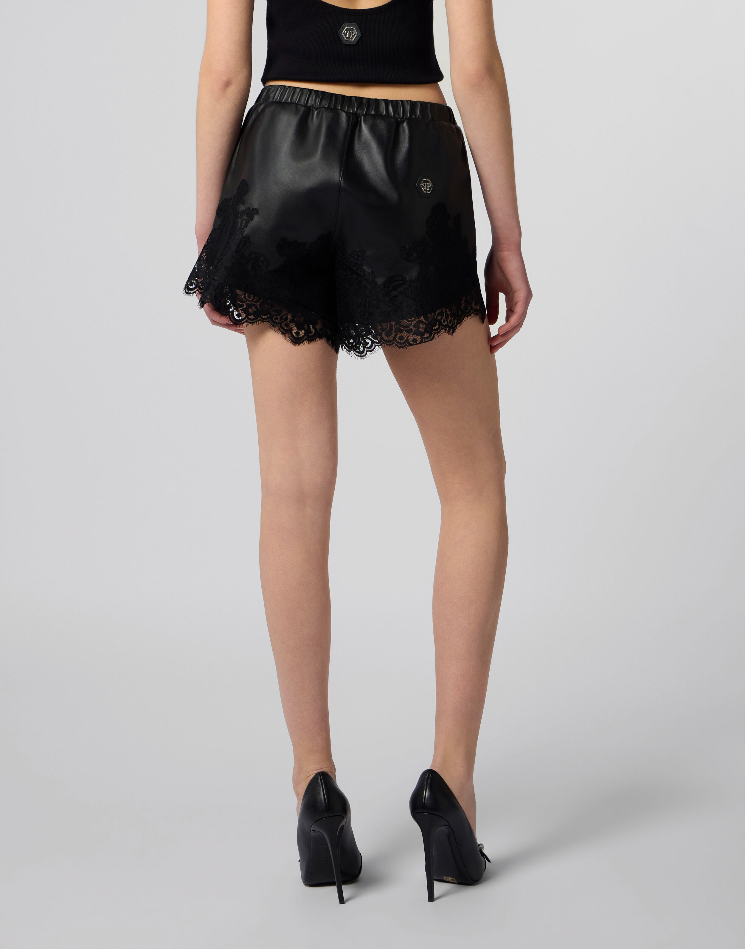 Lädershorts med knäpp