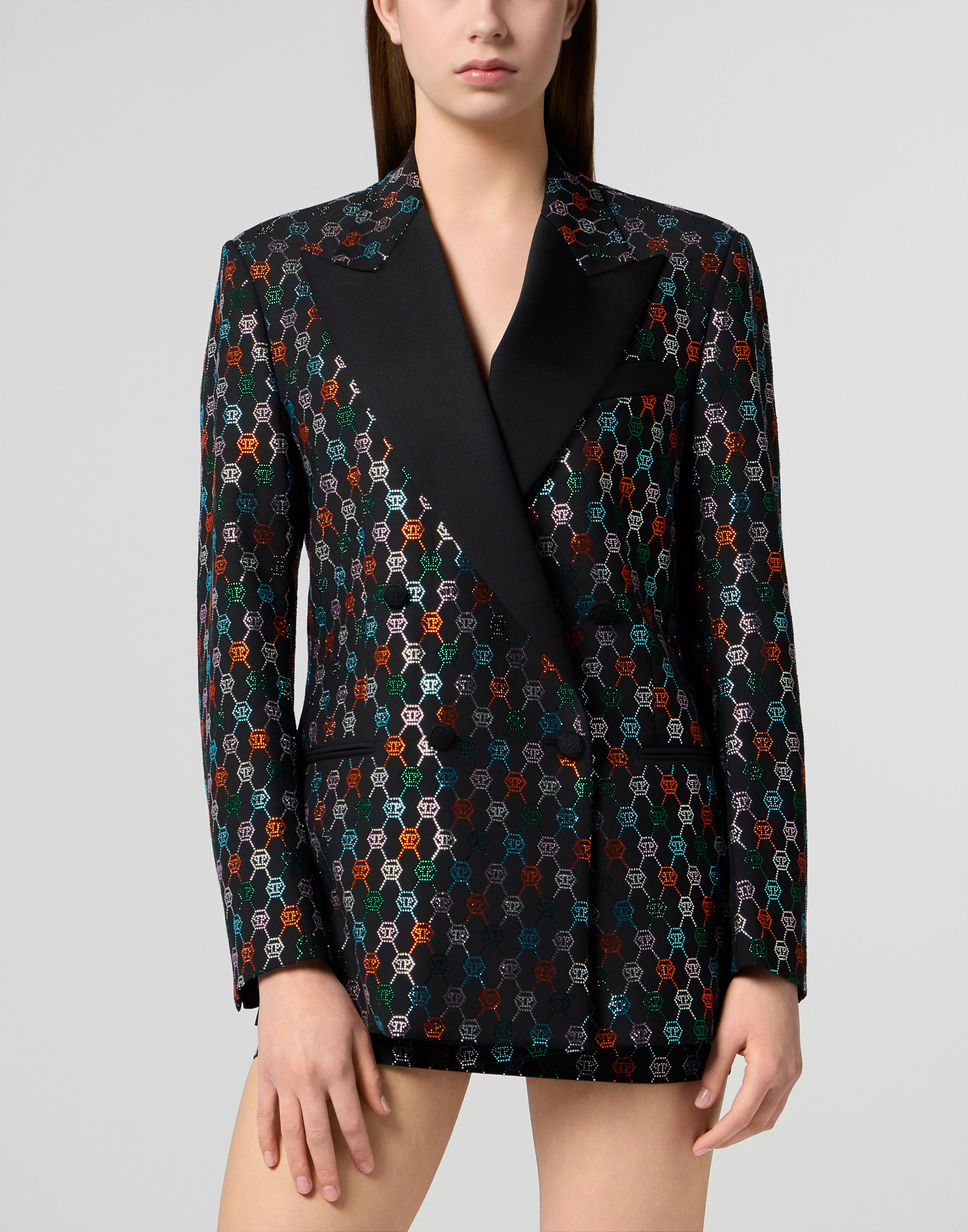 Dubbelbröstad marinpassad blazer med monogram och strass
